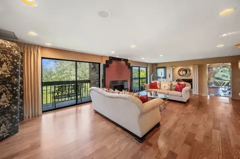 3810 Mission Hills Road Northbrook IL 60062