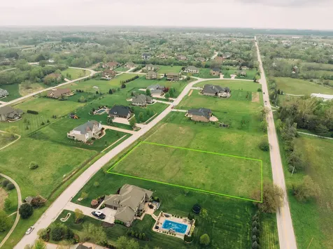 18485 South Pineprairie Drive Mokena IL 60448