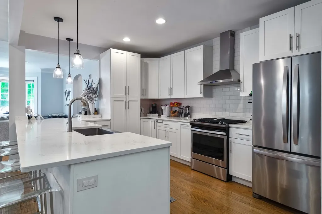 5632 West Pensacola Avenue Chicago IL 60634