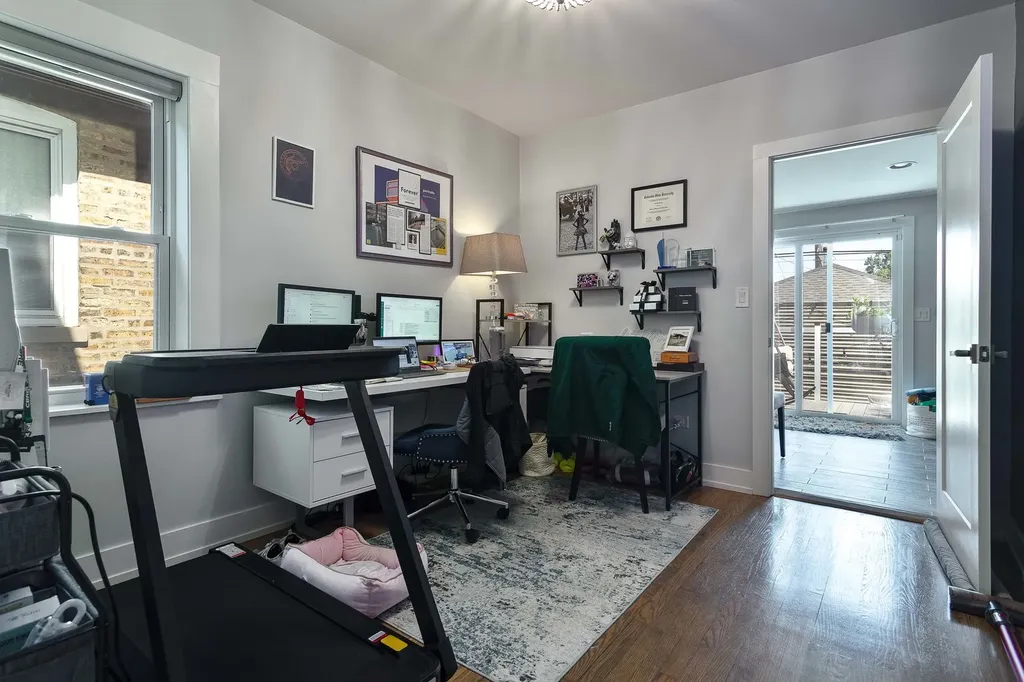 5632 West Pensacola Avenue Chicago IL 60634