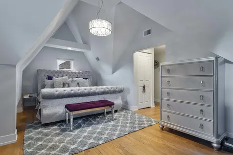 5632 West Pensacola Avenue Chicago IL 60634