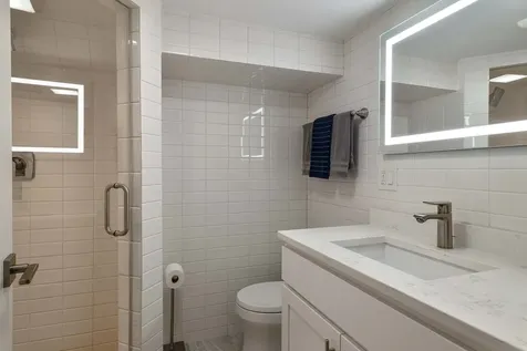 5632 West Pensacola Avenue Chicago IL 60634
