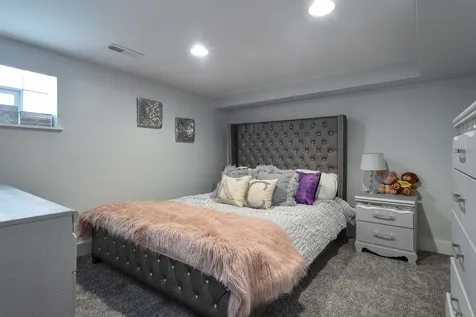 5632 West Pensacola Avenue Chicago IL 60634