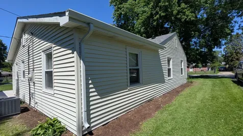 527 Sehring Street Joliet IL 60436