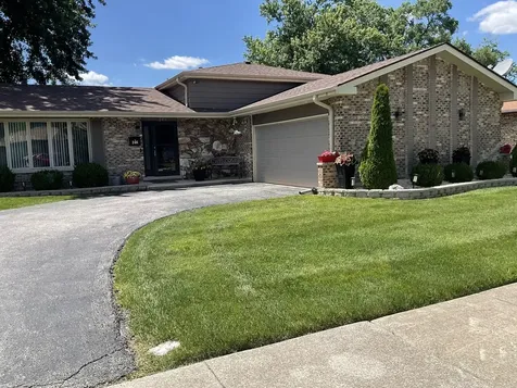 246 South Ingleside Avenue Glenwood IL 60425