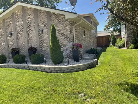 246 South Ingleside Avenue Glenwood IL 60425