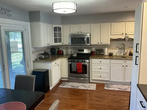 246 South Ingleside Avenue Glenwood IL 60425