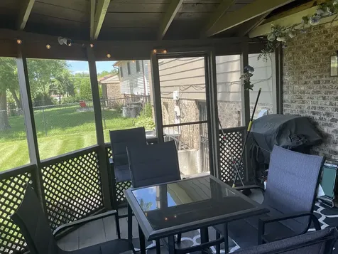 246 South Ingleside Avenue Glenwood IL 60425
