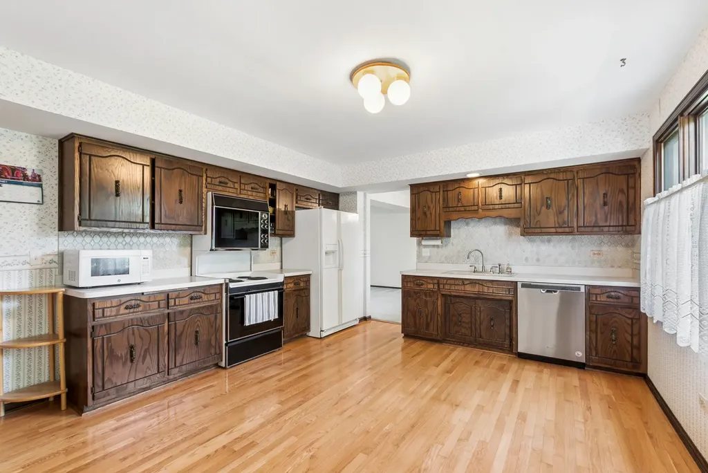 11852 Oregon Trail Orland Park IL 60467