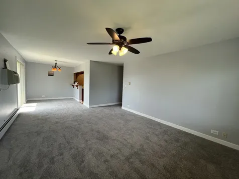 1880 Bonnie Lane Hoffman Estates IL 60169