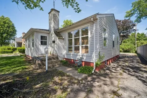 735 Prairie Avenue Barrington IL 60010