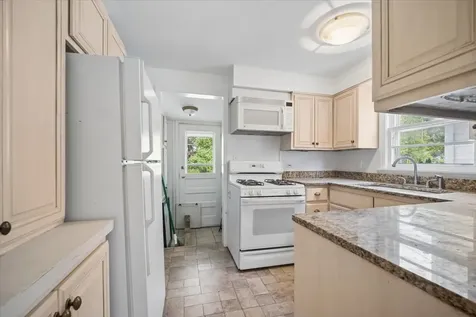735 Prairie Avenue Barrington IL 60010