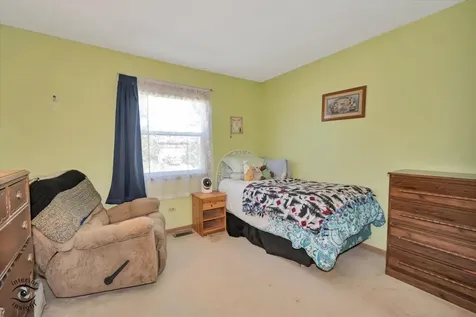 930 Meadowbrook Road Elwood IL 60421