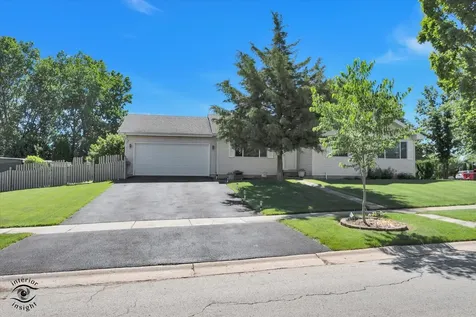930 Meadowbrook Road Elwood IL 60421