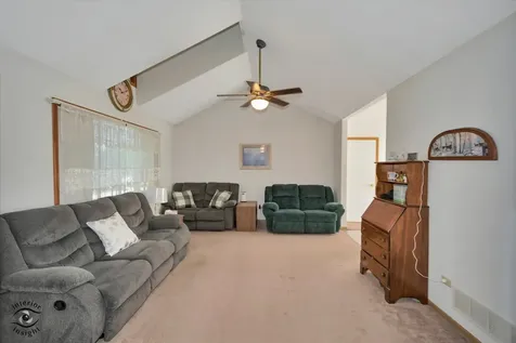 930 Meadowbrook Road Elwood IL 60421