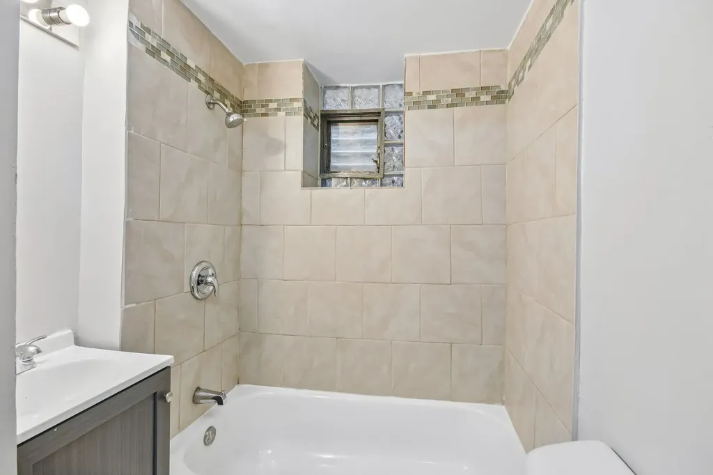 1914 South Hamlin Avenue Chicago IL 60623
