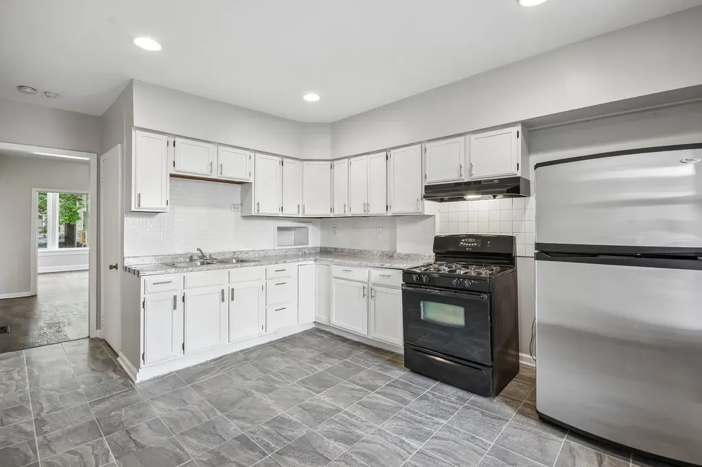 1914 South Hamlin Avenue Chicago IL 60623