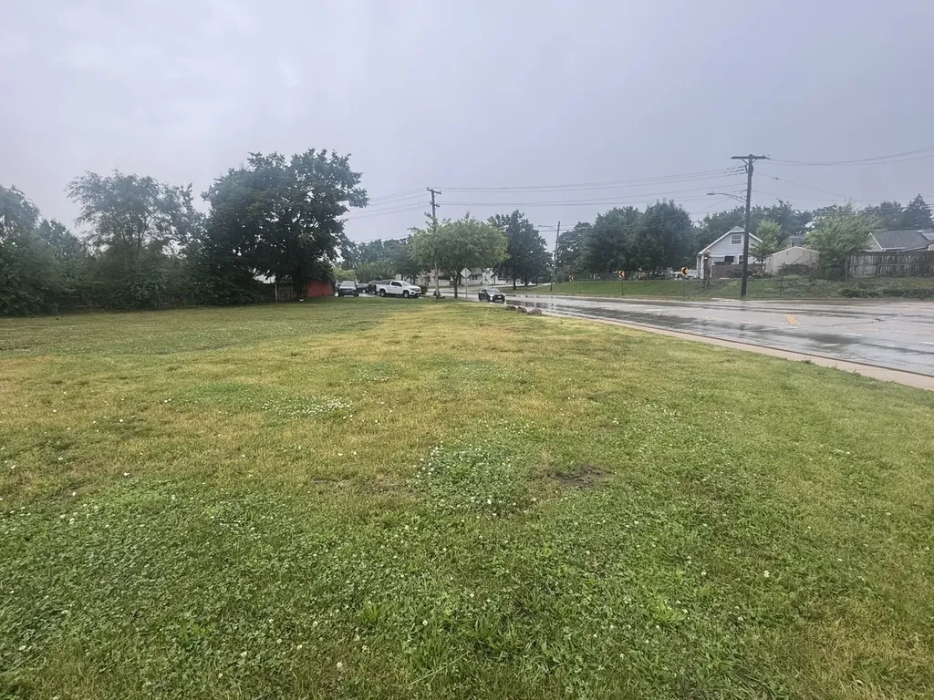 15 Hill Avenue Aurora IL 60505