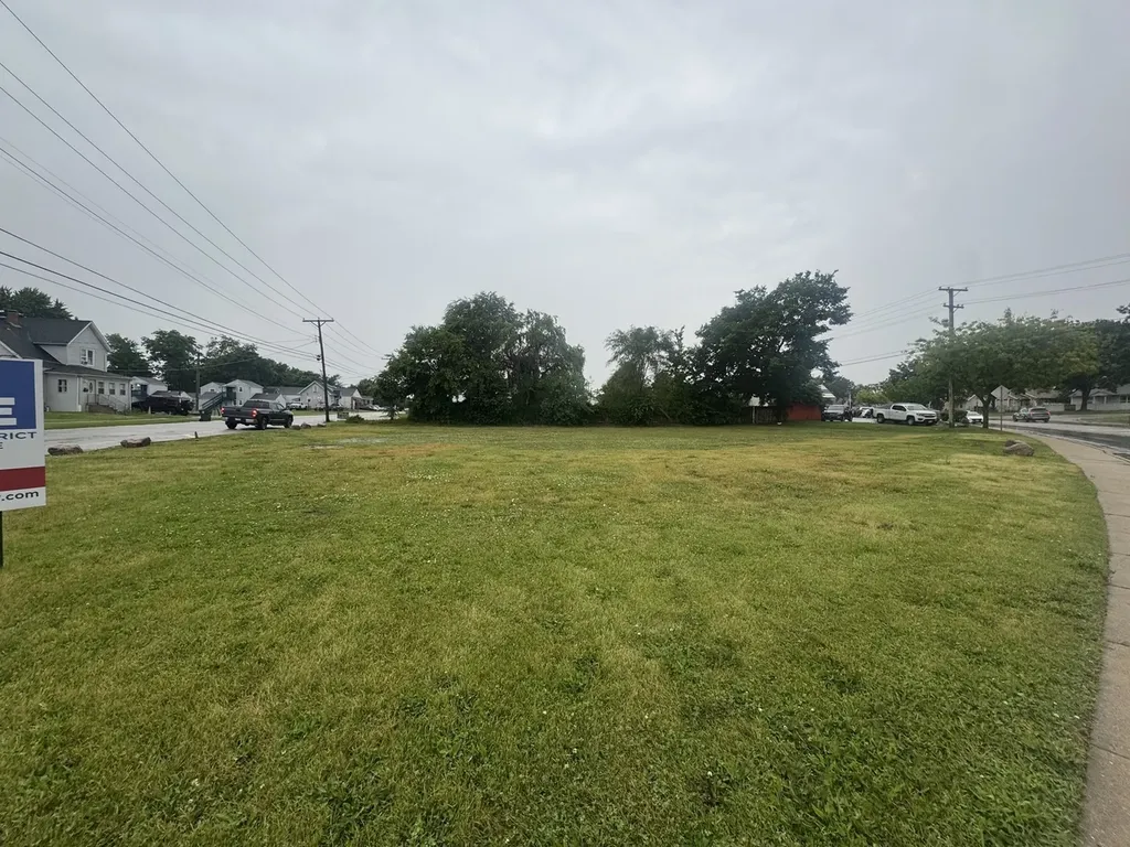 15 Hill Avenue Aurora IL 60505