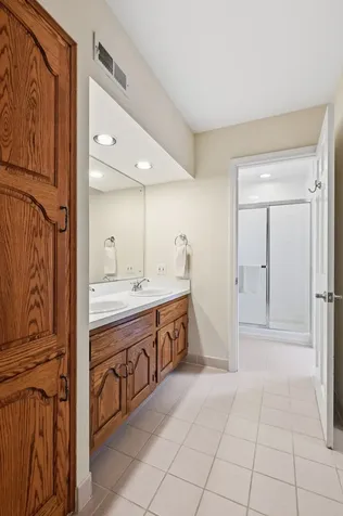 700 South Drive Burr Ridge IL 60527