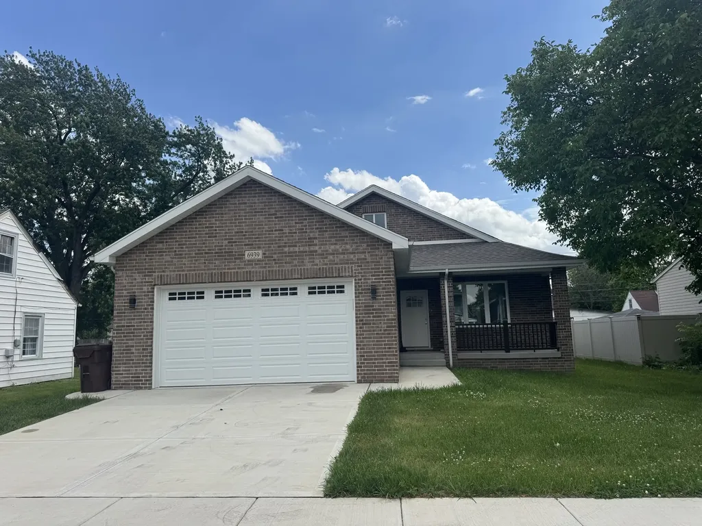 6939 West 95th Place Oak Lawn IL 60453
