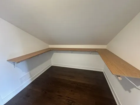 6939 West 95th Place Oak Lawn IL 60453