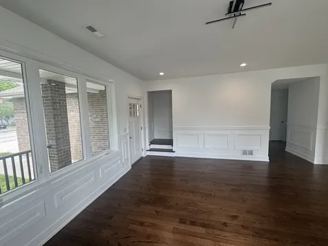 6939 West 95th Place Oak Lawn IL 60453