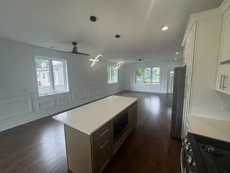 6939 West 95th Place Oak Lawn IL 60453