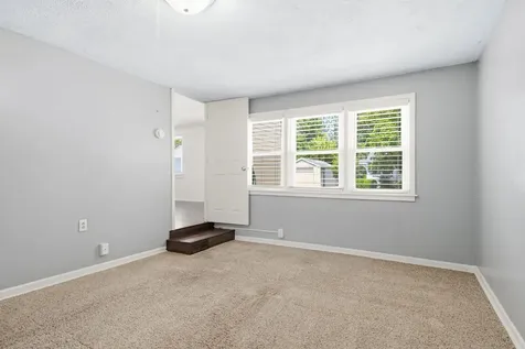 20 University Court Normal IL 61761