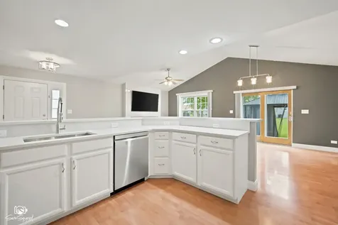 15744 Cove Circle Plainfield IL 60544