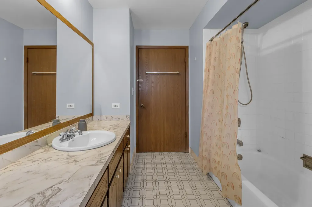 7736 West 157th Place Orland Park IL 60462