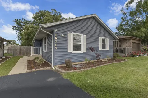 16713 Highview Avenue Orland Hills IL 60487
