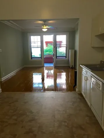 1124 West Pratt Boulevard Chicago IL 60626