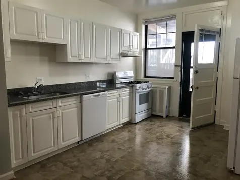 1124 West Pratt Boulevard Chicago IL 60626