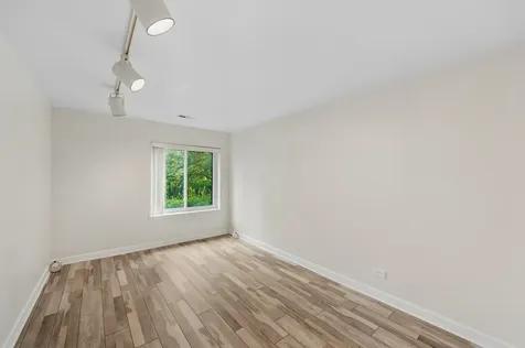3070 Pheasant Creek Drive Northbrook IL 60062