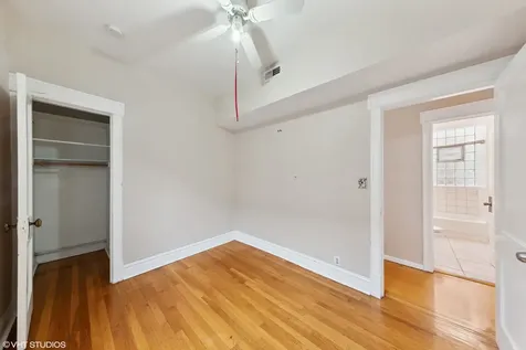 4247 West Melrose Street Chicago IL 60641