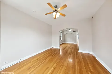 4247 West Melrose Street Chicago IL 60641