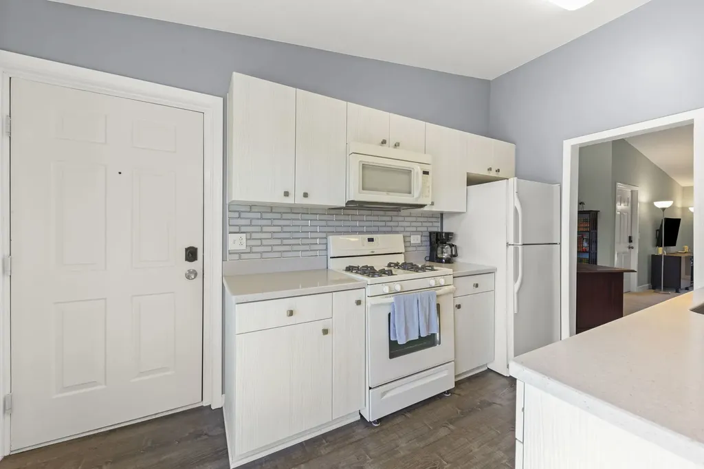 1714 South Washington Street Naperville IL 60565