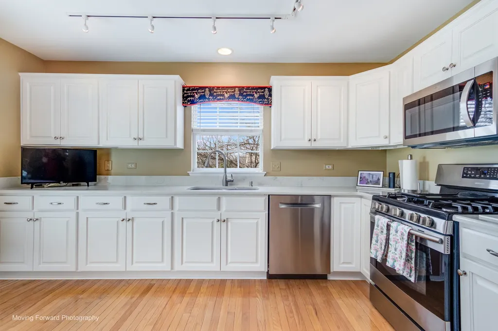 2737 Cameron Court Darien IL 60561