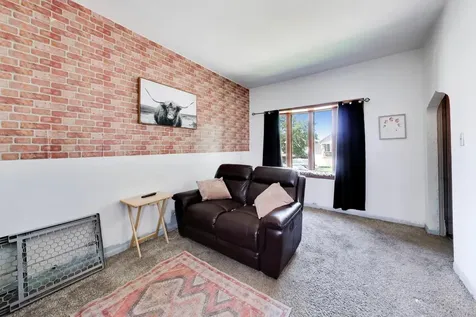 539 West 44th Street Chicago IL 60609