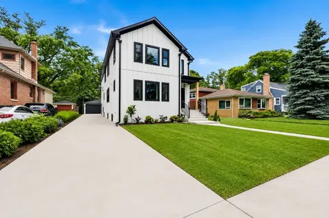 218 North Park Avenue Lombard IL 60148