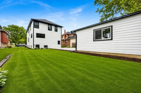 218 North Park Avenue Lombard IL 60148