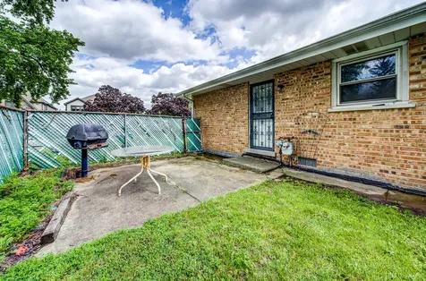 9304 Meade Avenue Oak Lawn IL 60453