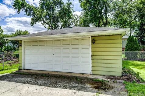 9304 Meade Avenue Oak Lawn IL 60453