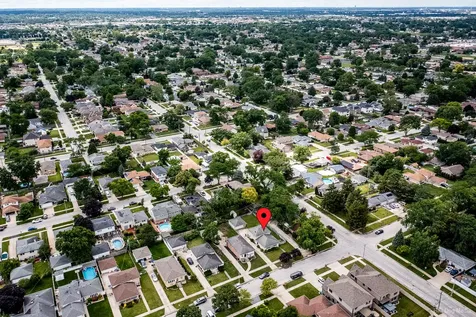 9304 Meade Avenue Oak Lawn IL 60453