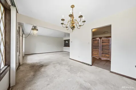 9304 Meade Avenue Oak Lawn IL 60453