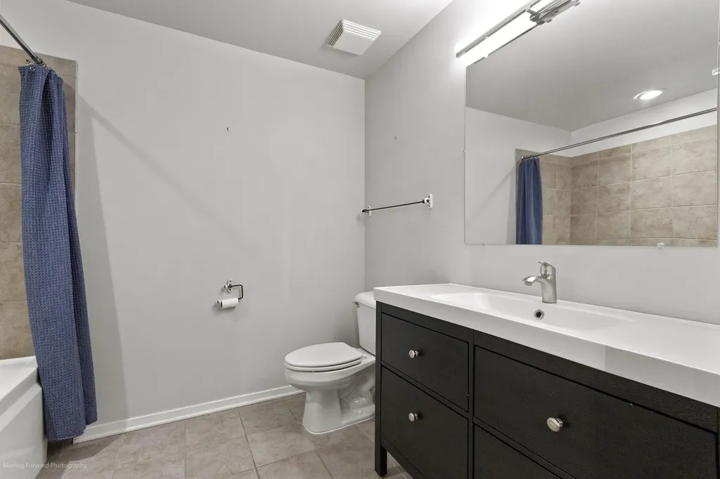 900 North Kingsbury Street Chicago IL 60610