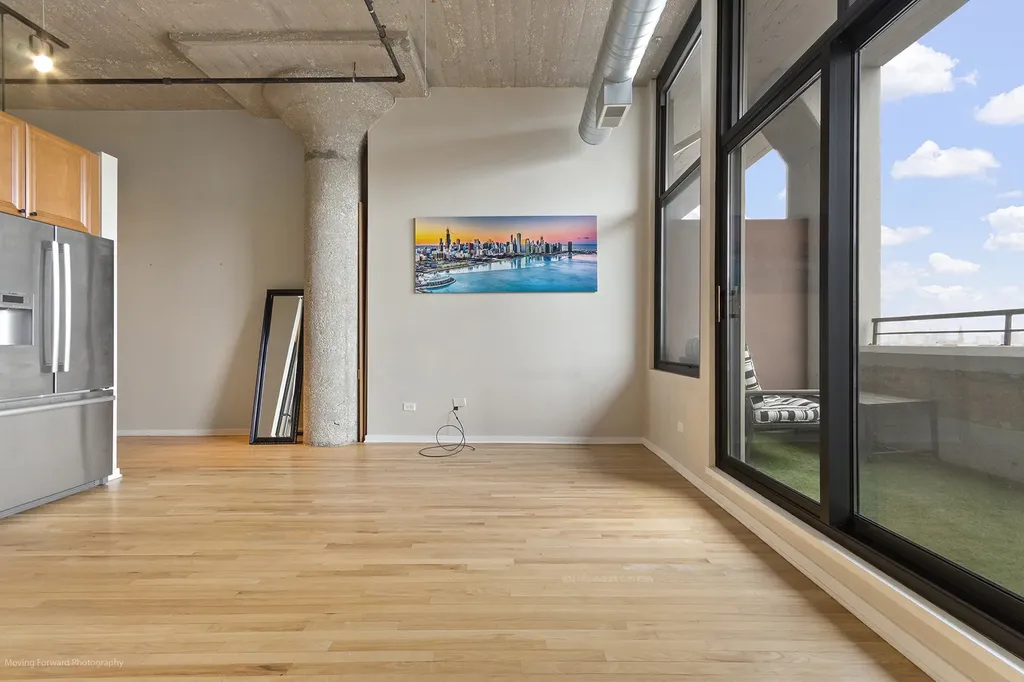 900 North Kingsbury Street Chicago IL 60610