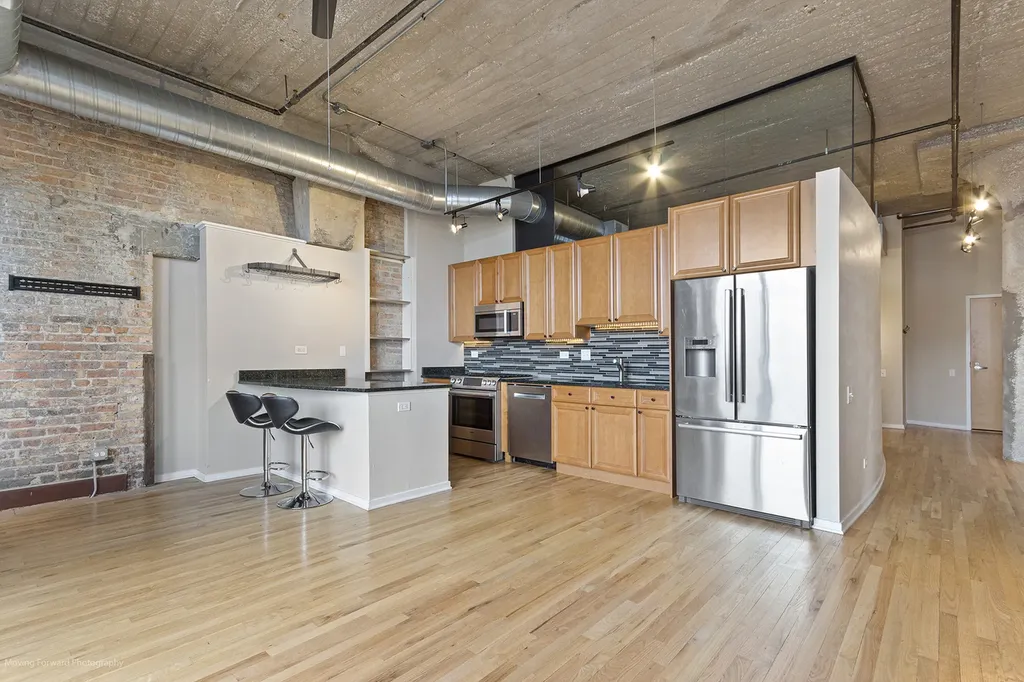900 North Kingsbury Street Chicago IL 60610