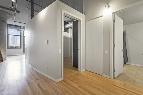 900 North Kingsbury Street Chicago IL 60610